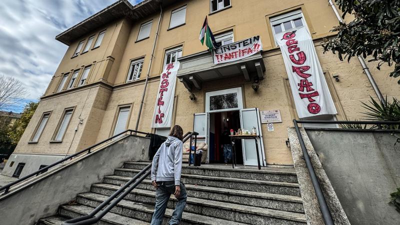 Genitori del liceo Einstein di Torino chiedono maggiore protezione per gli studenti dopo episodi di violenza e molestie
