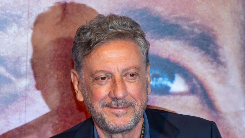 Roberto Castellitto: il governo deve salvare il cinema, stop alle polemiche che minacciano l'industria