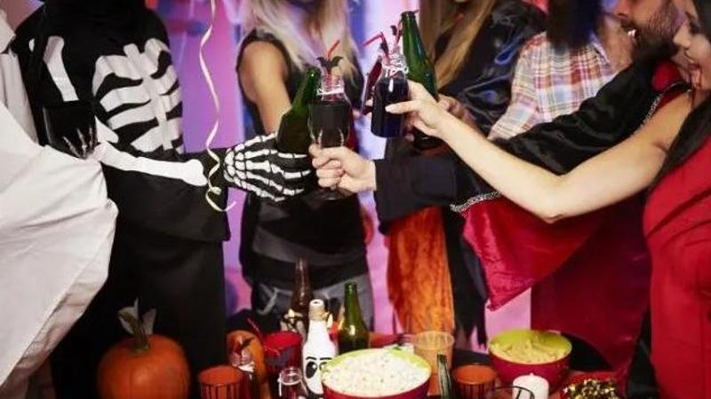 Intossicazioni da alcol tra i giovani durante Halloween: un problema serio che richiede attenzione immediata