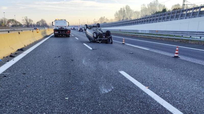 Incidente stradale a Settimo Torinese: 21enne gravemente ferito e ricoverato