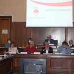 Tensione al Consiglio comunale di Chivasso: il presidente Perfetto si scusa per un commento offensivo