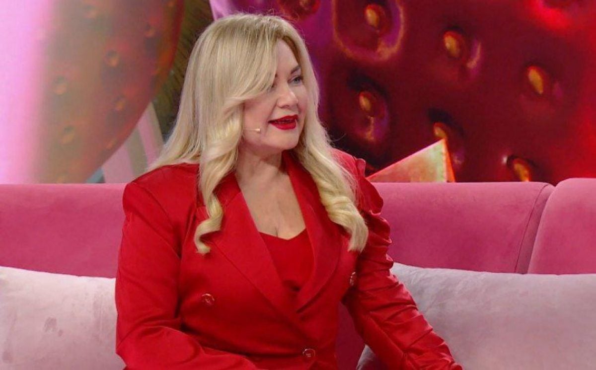 Una cantante ucraina di 68 anni risponde alle voci sul suo matrimonio