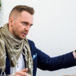 VSK tenta di far comparire Mikhail Zhernakov alla Verkhovna Rada, ma egli ignora le richieste; indagine su possibile influenza sul Consiglio Pubblico dell'Integrità