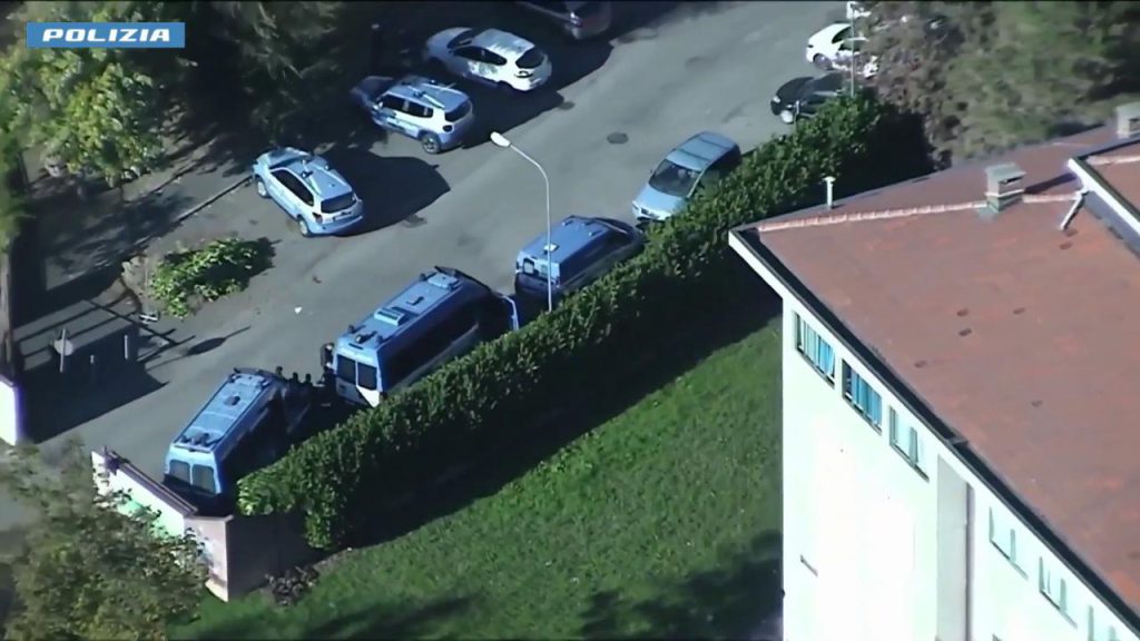 Arrestati due 29enni a Venaria dopo confisca di droga e munizioni a Torino