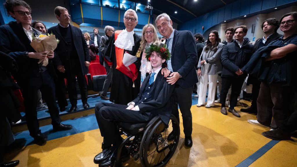 La storia di Mauro Glorioso: dalla tetraplegia alla laurea in Medicina, un esempio di resilienza e determinazione