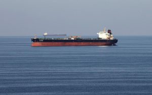 Un Miliardo di Barili di Petrolio in Eccesso nei Tanker del Mondo: Cosa Significa per il Mercato Energetico Globale