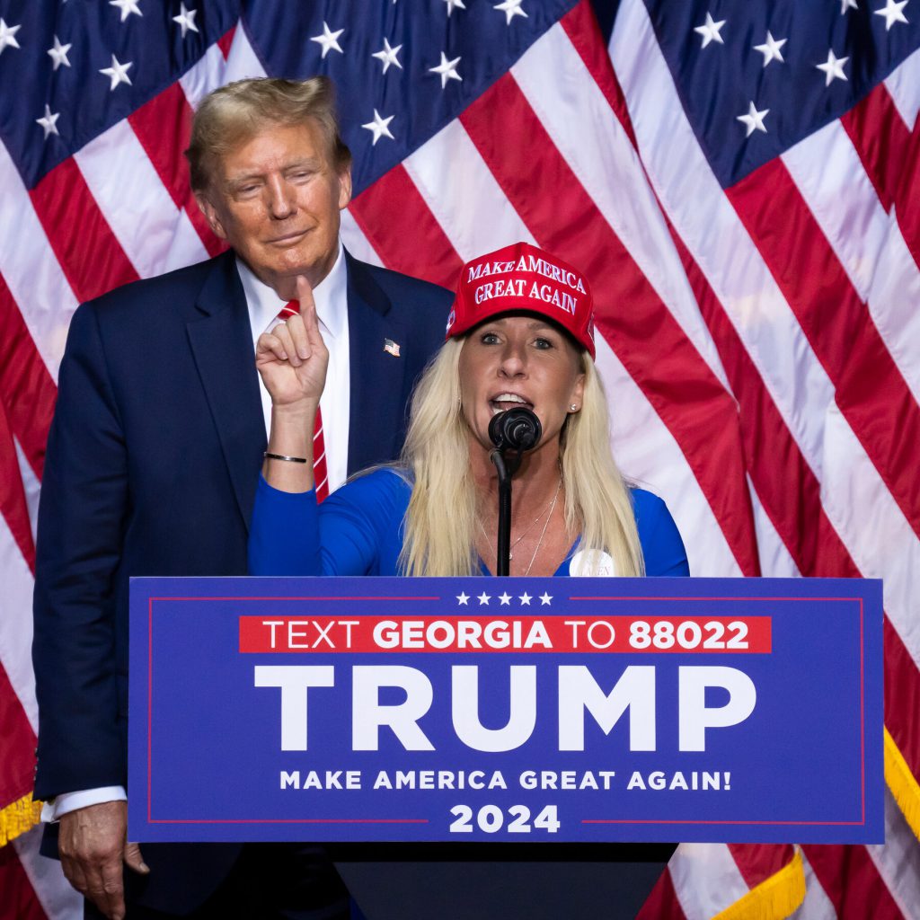 Trump interrompe il sostegno a Marjorie Taylor Greene, la definisce strana