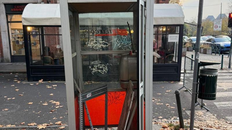 Torino: 258 cabine telefoniche ancora in città, inizio rimozione