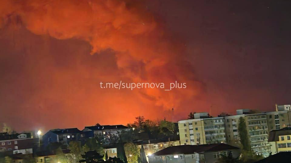 Attacco di droni ucraini a terminale petrolifero russo: implicazioni strategiche e economiche nel conflitto tra Ucraina e Russia