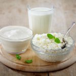 Formaggio fresco e yogurt: confronto nutrizionale e scelta più adatta