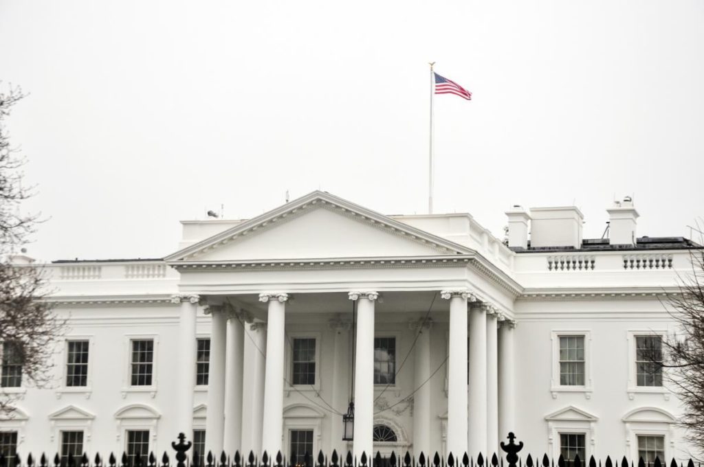 La Casa Bianca avverte che le vendite di armi all&#039;Ucraina non potranno durare all&#039;infinito