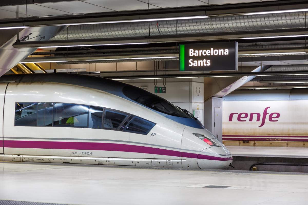 Spagna punta a ridurre di 40 minuti il viaggio Madrid‑Barcellona con nuovi treni