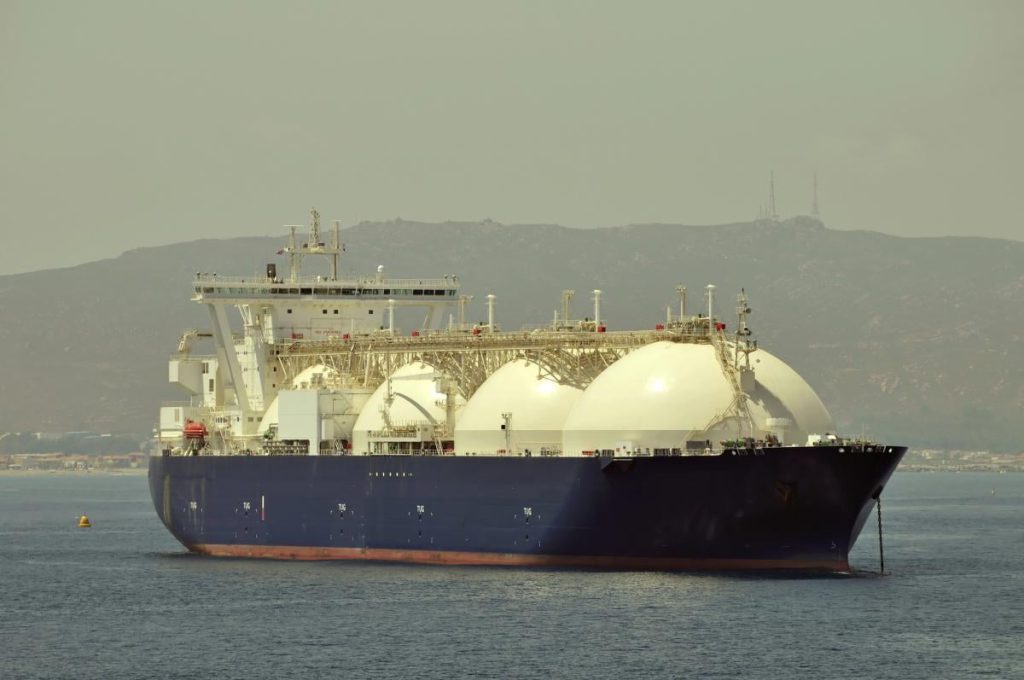 Calo dell&#039;Esportazione di Gas Naturale Liquefatto Russo in Europa: Cause e Conseguenze per il Mercato Energetico Globale
