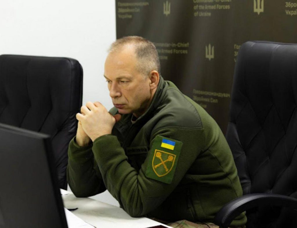 Militari violano norme di sicurezza sui social network