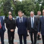 Trump propone piano di pace per l'Ucraina: discussione con Merkel e rifiuto degli alleati europei