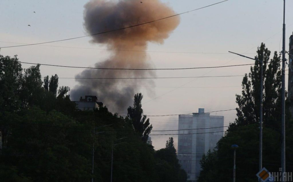 Attacco russo alle infrastrutture energetiche ucraine provoca interruzioni di corrente in alcune regioni