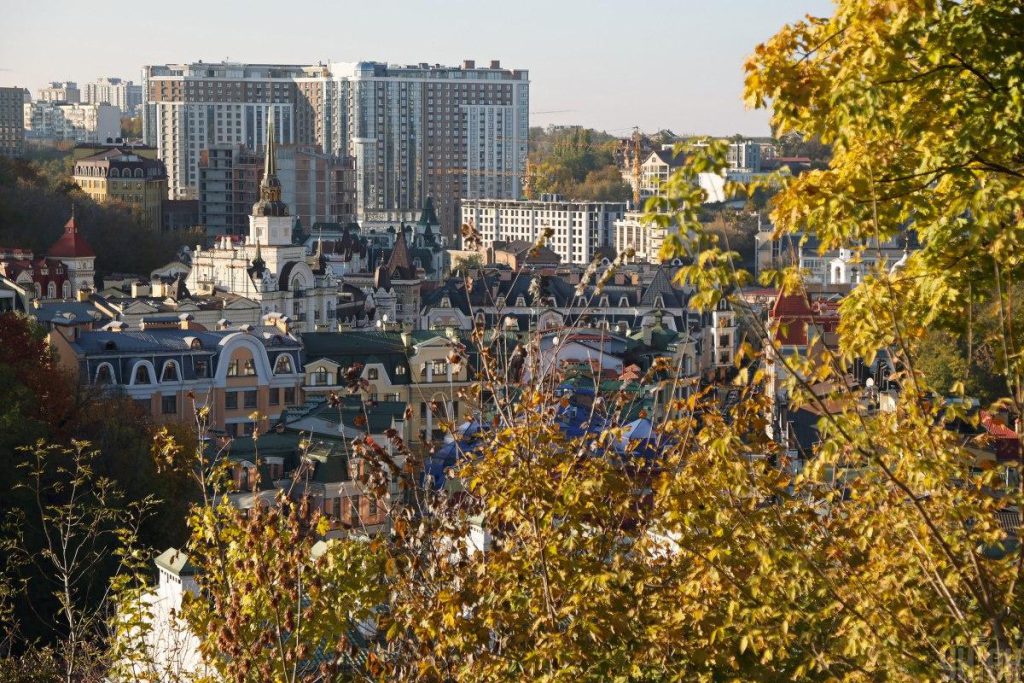 Previsioni Meteo a Kiev: Bel Tempo e Temperatura di 12 Gradi per il 7 Novembre