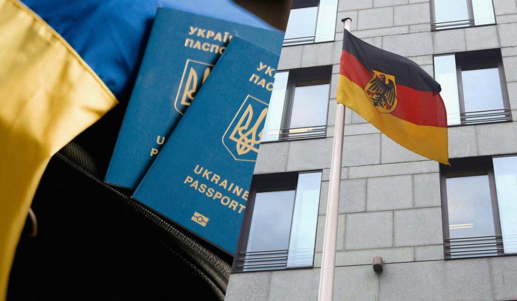 Aumento dell&#039;occupazione tra i rifugiati ucraini in Germania: sfide e opportunità per l&#039;integrazione sociale ed economica 

Introduzione
Secondo recenti dati, a partire dal 2022, il numero di rifugiati ucraini che hanno trovato lavoro in Germania è aumentato in modo significativo, segnando un importante passo avanti nell&#039;integrazione di questi individui nella società tedesca.

Approfondimento
La Germania ha registrato un aumento sostanziale nel numero di cittadini ucraini che hanno trovato un&#039;occupazione all&#039;interno del paese. Questo trend è particolarmente rilevante se si considera il contesto della crisi umanitaria e delle migrazioni di massa scatenate dal conflitto in Ucraina. L&#039;aumento dell&#039;occupazione è il risultato di una combinazione di fattori, tra cui le politiche di immigrazione tedesche, gli sforzi di integrazione e le condizioni economiche generali del paese.

Possibili Conseguenze
L&#039;aumento dell&#039;occupazione tra i rifugiati ucraini potrebbe avere diverse conseguenze positive, sia per gli individui coinvolti che per la società tedesca nel suo complesso. Tra queste, si possono includere una maggiore integrazione sociale, un miglioramento delle condizioni economiche e una riduzione della dipendenza dagli aiuti umanitari. Inoltre, l&#039;integrazione lavorativa dei rifugiati ucraini potrebbe anche contribuire a colmare le lacune nel mercato del lavoro tedesco e a sostenere la crescita economica del paese.

Opinione
Sebbene non sia possibile esprimere un&#039;opinione univoca su questo tema, è chiaro che l&#039;integrazione lavorativa dei rifugiati ucraini rappresenta un passo importante verso la loro autonomia e il loro contributo alla società tedesca. Tuttavia, è anche importante riconoscere le sfide che questi individui affrontano nel mercato del lavoro e lavorare per superare gli ostacoli che impediscono una loro piena integrazione.

Analisi Critica dei Fatti
È fondamentale analizzare criticamente i dati disponibili per comprendere appieno le dinamiche dell&#039;occupazione tra i rifugiati ucraini in Germania. Ciò include esaminare le tipologie di lavoro, i settori economici coinvolti e le eventuali sfide che i rifugiati affrontano nel mercato del lavoro. Un&#039;analisi approfondita dei dati può aiutare a identificare le aree di intervento più efficaci per sostenere l&#039;integrazione lavorativa dei rifugiati ucraini.

Relazioni con altri fatti
Il trend dell&#039;occupazione tra i rifugiati ucraini in Germania è strettamente legato ad altri fattori, come le politiche di immigrazione, gli sforzi di integrazione e le condizioni economiche generali del paese. Comprendere queste relazioni è cruciale per sviluppare strategie efficaci di supporto ai rifugiati. Inoltre, è importante considerare il contesto più ampio della crisi in Ucraina e le sue ripercussioni sulla regione e sul mondo.

Contesto storico
La crisi in Ucraina e la conseguente ondata di rifugiati verso la Germania rappresentano un evento storico significativo. L&#039;integrazione lavorativa di questi individui è un aspetto importante di questo contesto, che richiede una risposta coordinata e sostenibile da parte delle autorità tedesche e della comunità internazionale. La gestione di questa crisi richiede una comprensione approfondita delle sfide e delle opportunità che si presentano, nonché una volontà di cooperare e di trovare soluzioni innovative.

Fonti
La fonte di questo articolo è RBC-Ukraine. Per ulteriori informazioni, si consiglia di visitare il sito ufficiale della fonte.