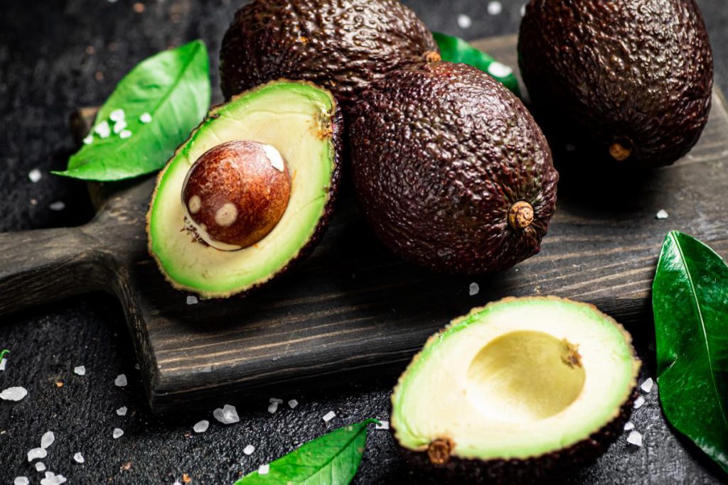 La Buccia dell&#039;Avocado: Un Alimento Naturale con Proprietà Salutari e Antiossidanti