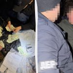 Poliziotto ucraino accusato di appropriazione indebita di milioni di grivnie sequestrati durante un'operazione di polizia