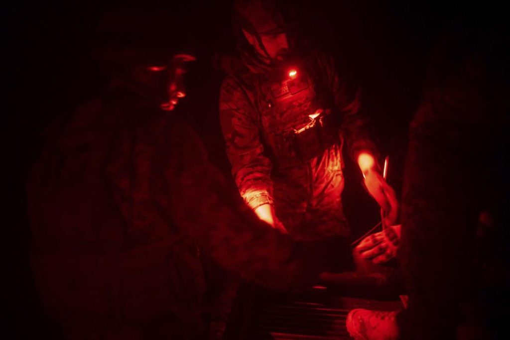 Situazione Critica a Pokrovsk: Invasori Penetrano nella Città sotto la Copertura della Nebbia