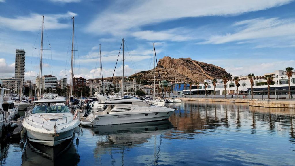 Alicante: resort spagnolo economico per il sole invernale