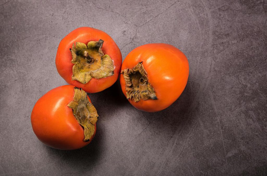 Persimmon: proprietà nutrizionali e consigli pratici per il consumo