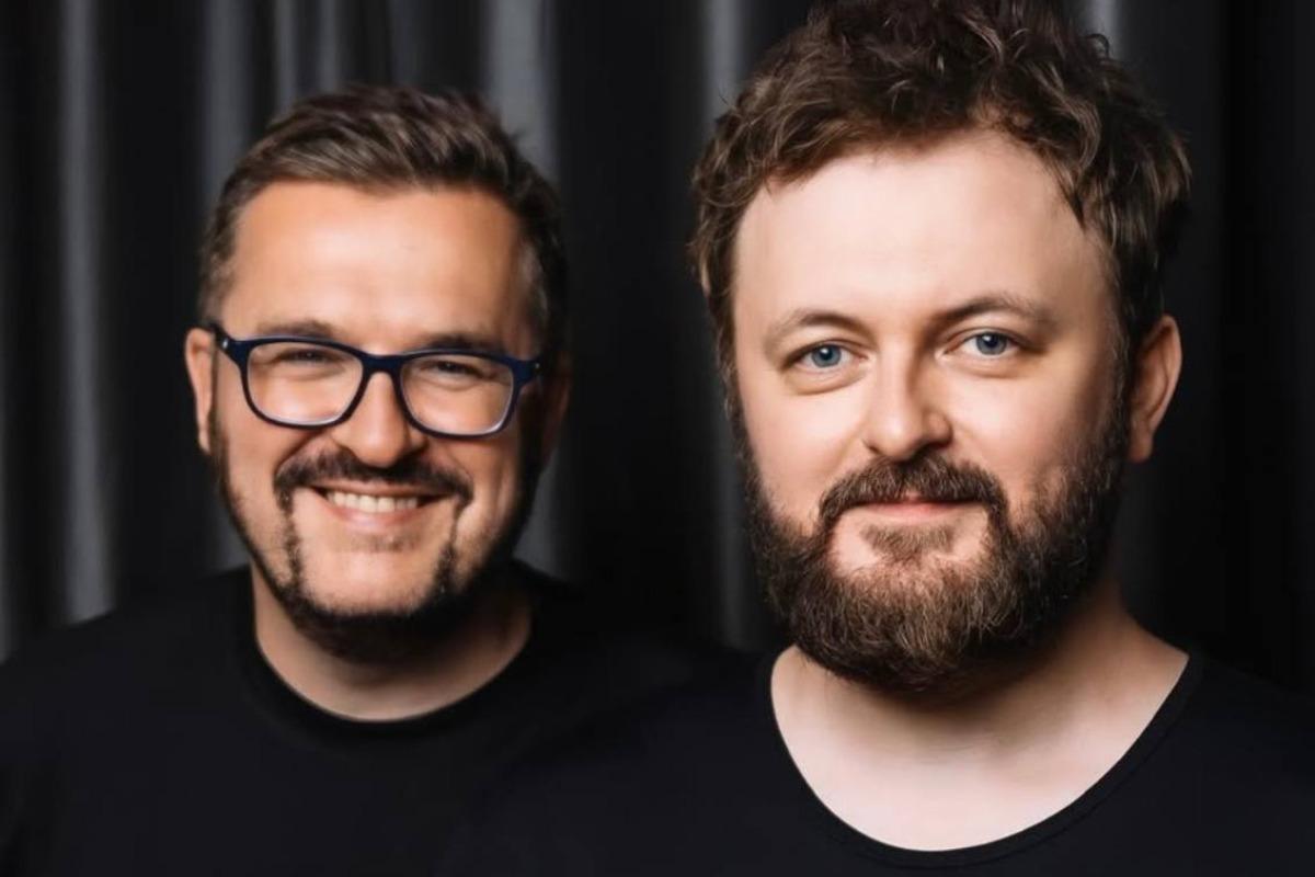 Ponomarev augura a Zdzio il 42° compleanno, lodando il suo grande cuore