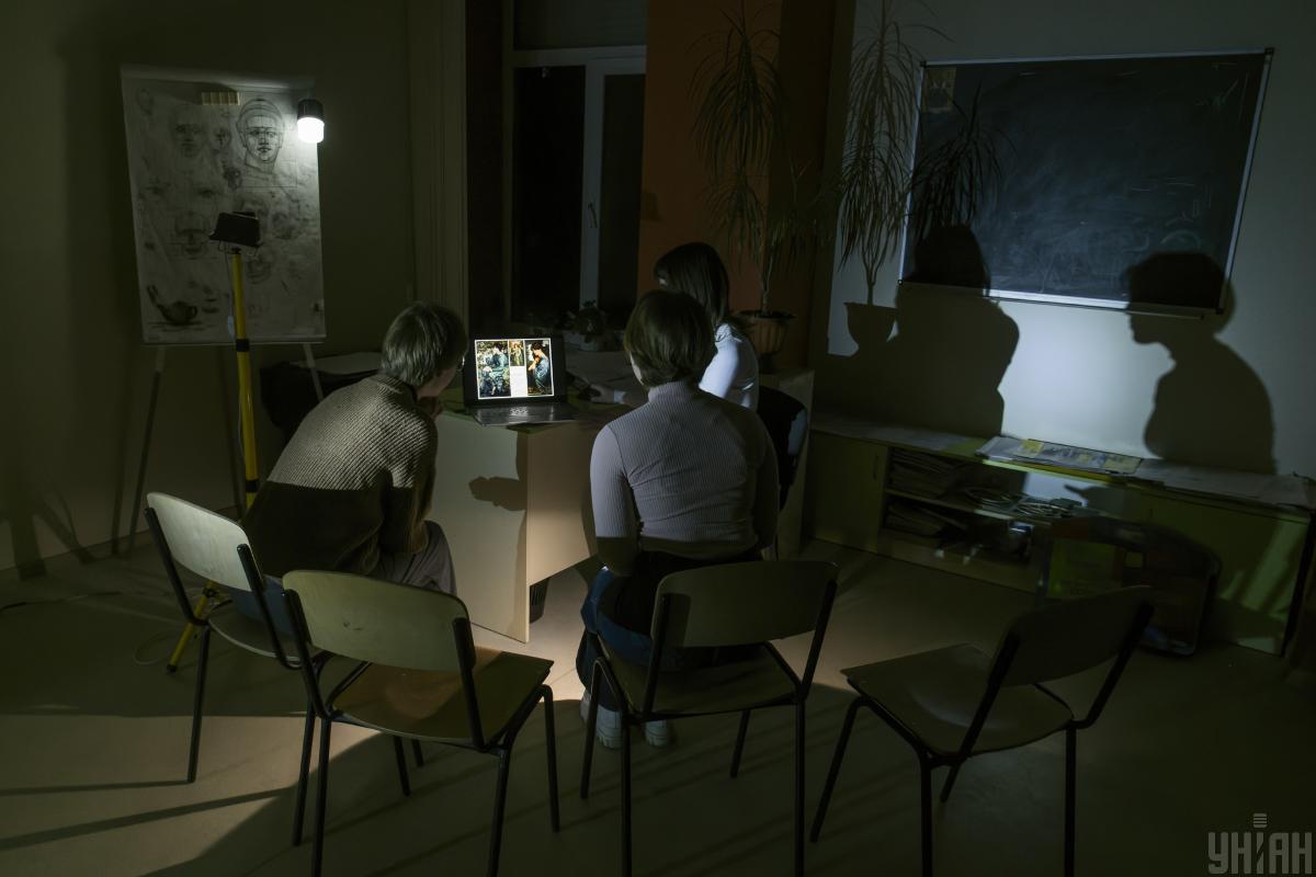 Interruzioni di corrente previste per domani: livello minimo rispetto a ieri