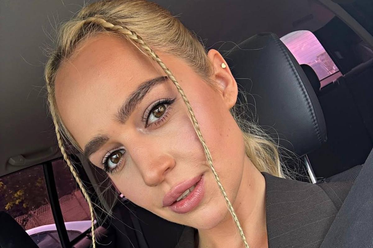 Inna, vincitrice di Holozhtaka‑13, riceve un anello di fidanzamento