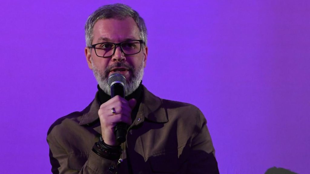 Metinvest dimostra la resilienza del settore ucraino durante la guerra e investe nell'istruzione