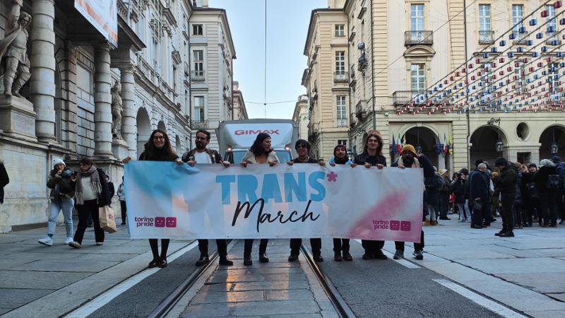 Marcia a Torino contro la transfobia in occasione del Transgender Day of Remembrance