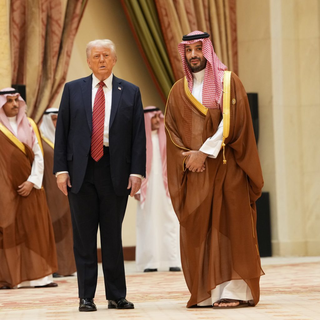 Trump propone jet da caccia, accordo nucleare e altri trattati al principe saudita