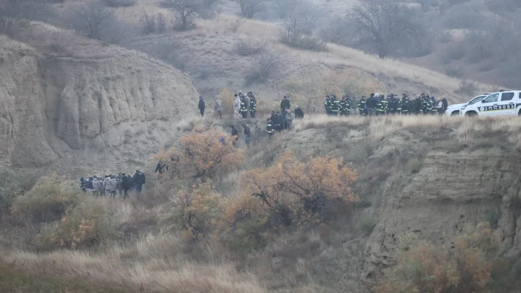 Aereo C‑130 militare crolla al confine tra Azerbaigian e Georgia, uccidendo 20 soldati; carcere riportato in patria