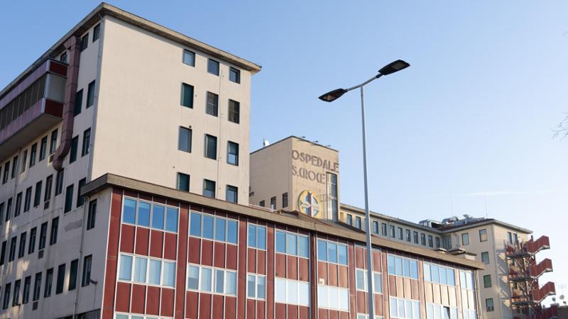 Frode Sanitaria da 2,2 Milioni di Euro a Cuneo e Torino: Una Vicenda di Abuso di Fiducia e Corruzione