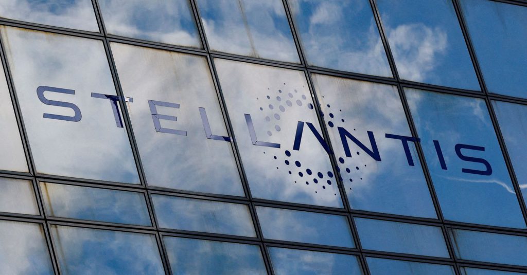 Richiamo di massa per i veicoli Jeep ibridi: 320mila modelli negli Stati Uniti a rischio di incendio alle batterie