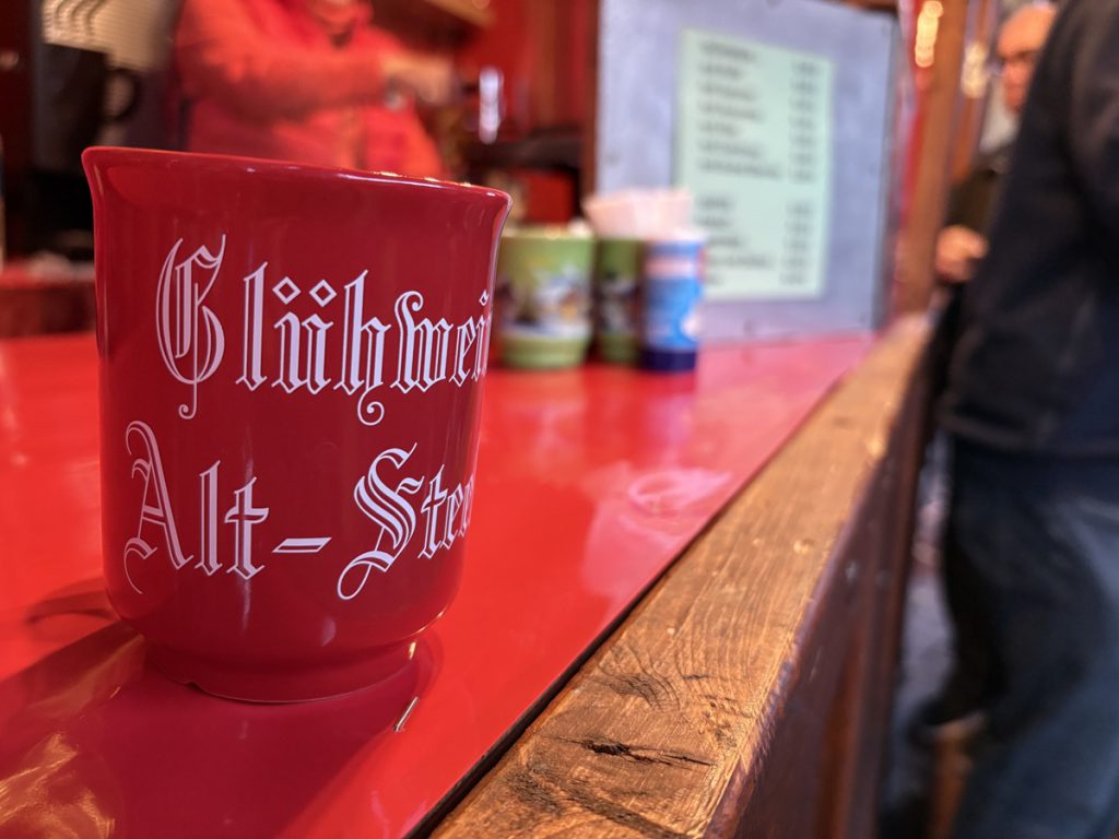 Prezzi del Glühwein sui Mercatini di Natale in Renania Settentrionale-Vestfalia: un Venditore fa Eccezione