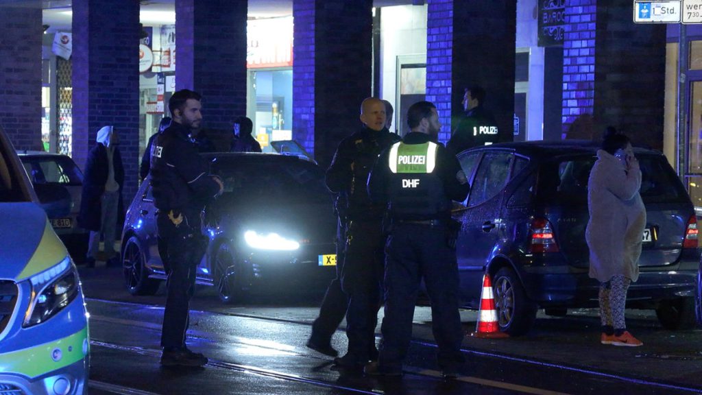 Spari su uomo dopo litigio a Duisburg: grande intervento della polizia