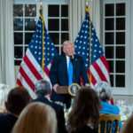 Trump annuncia due eventi di raccolta fondi per il suo Super PAC, biglietti a un milione di dollari