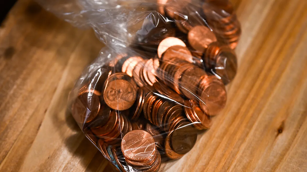 La produzione del centesimo negli Stati Uniti viene sospesa dopo 230 anni di circolazione