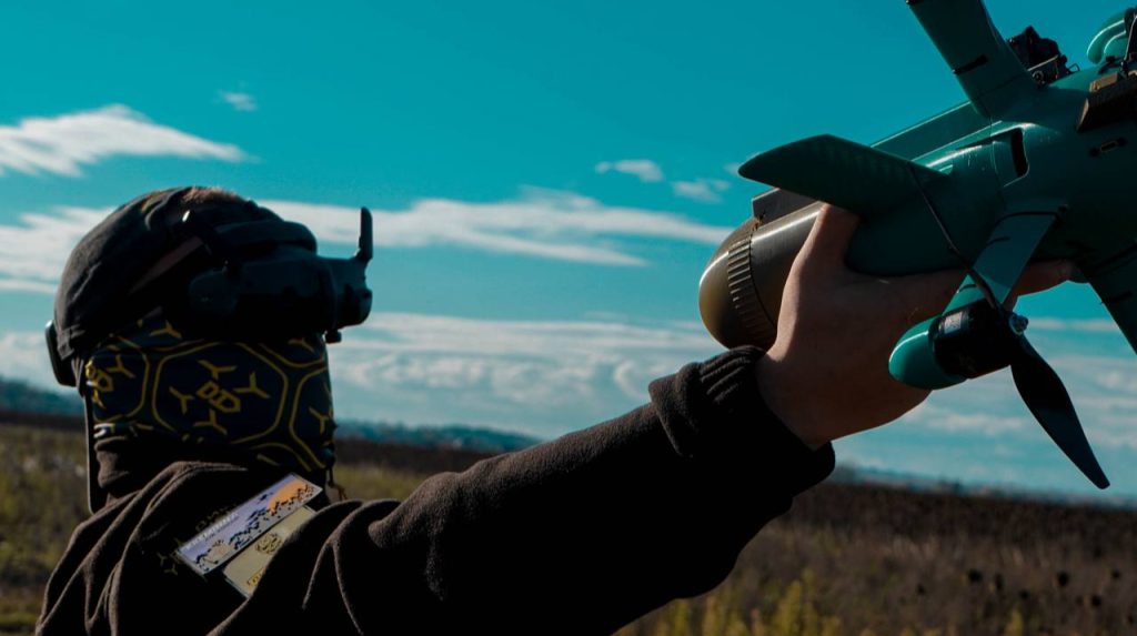 Ucraina e Stati Uniti uniscono le forze per produrre droni intercettori contro le minacce russe