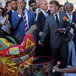 La Strategia di Macron: Distanza dalla Politica Nazionale per Rafforzare l'Influenza Internazionale