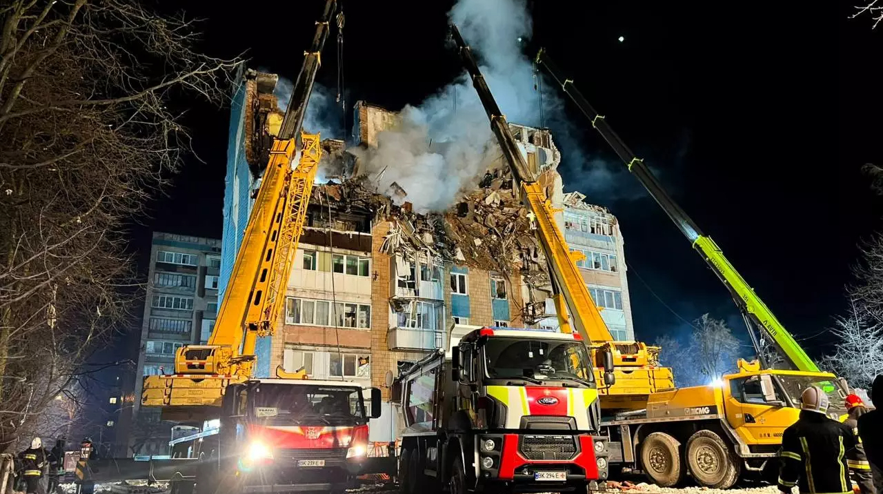 Attacco a Ternopil: oltre 20 persone ancora scomparse mentre le operazioni di soccorso continuano