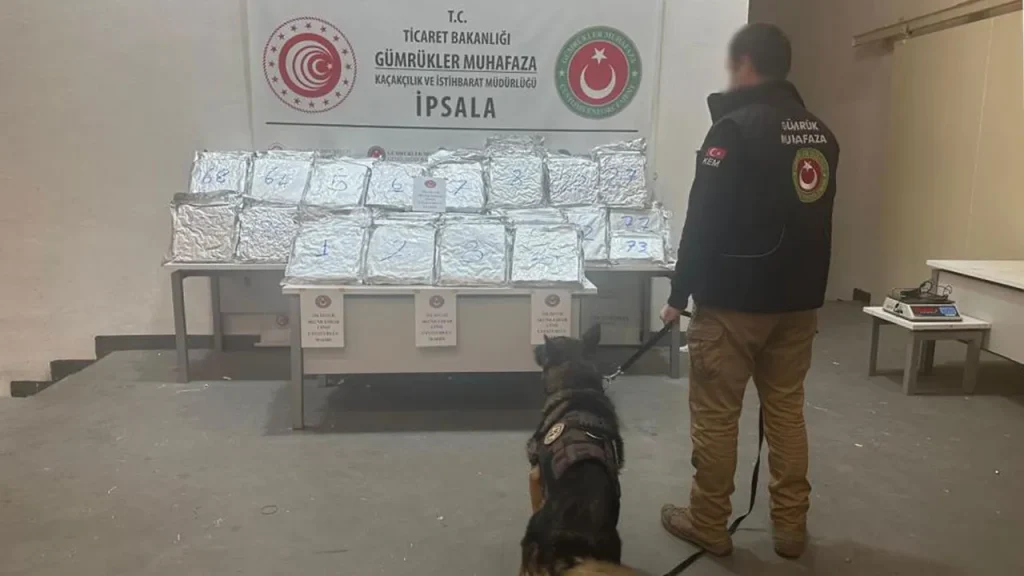Dogane confisca 1 065 kg di merci illecite in Istanbul, Tekirdağ ed Edirne
