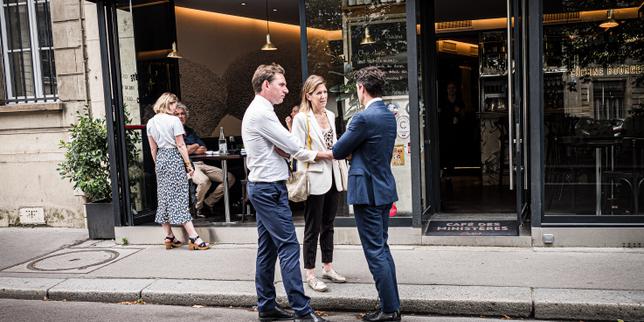 Dimissioni a Sorpresa della Deputata Christelle Petex: Una Scelta che Riflette la Crisi della Politica Francese