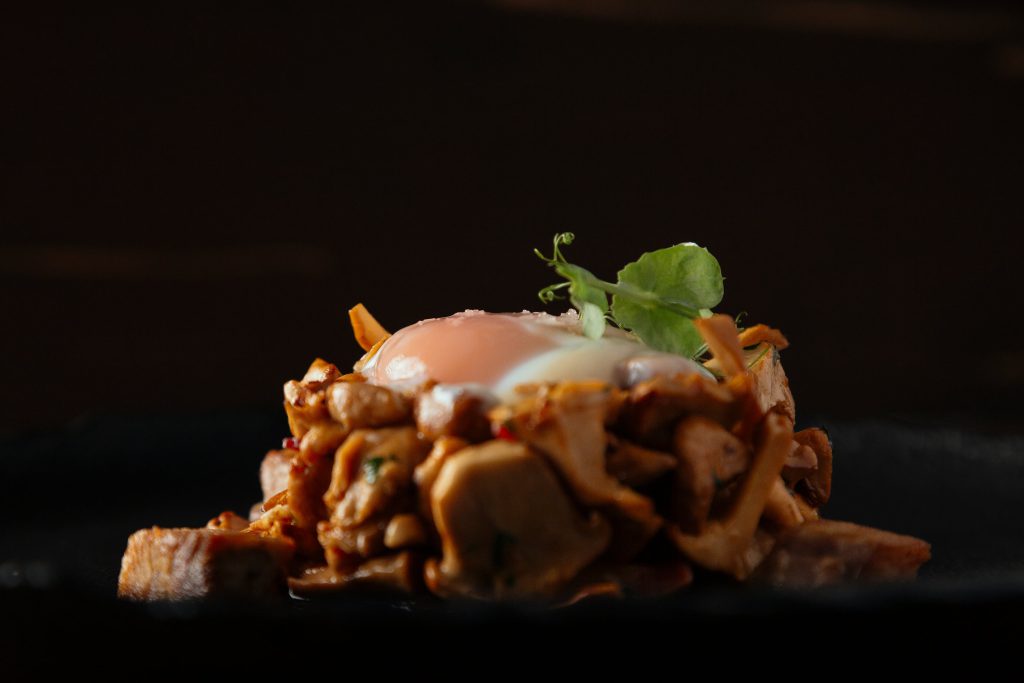 Casa Chongastán: ristorante di Huesca che combina allevamento e macelleria artigianale