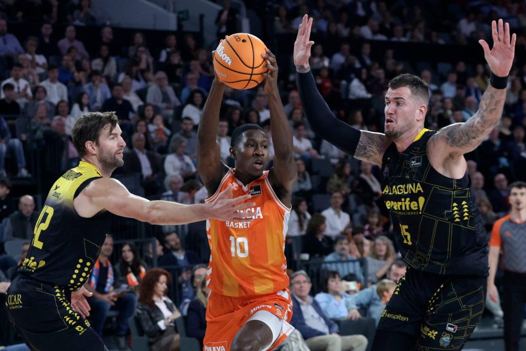 Valencia Basket consolida la leadership con vittoria 96-79 su Tenerife