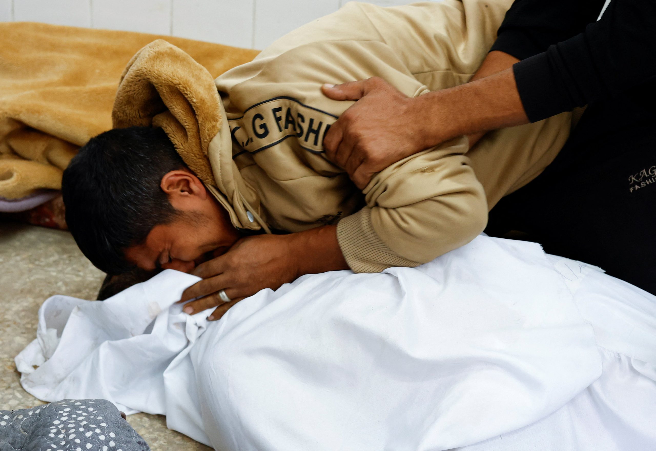 21 morti a Gaza in un giorno: Israele accusa Hamas di violare la tregua