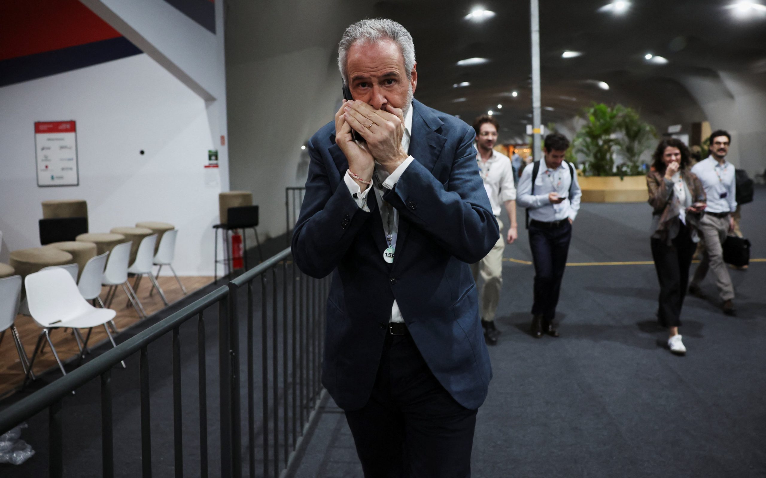 COP30: la presidenza brasiliana chiude la cumbre senza la roadmap per i combustibili fossili