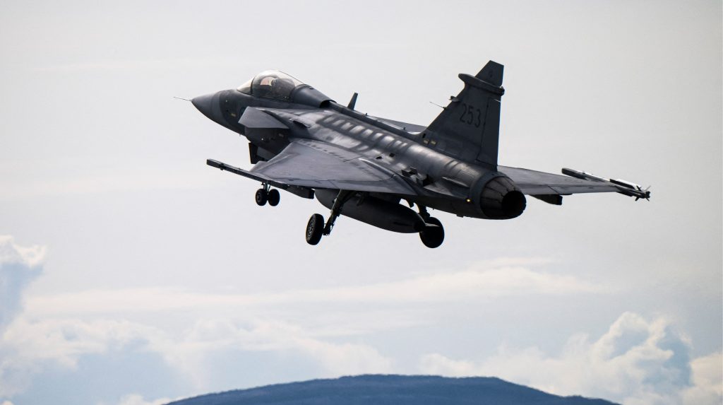 Ucraina verso la produzione di aerei da combattimento Gripen entro il 2033 in un piano di rafforzamento della difesa e integrazione europea